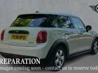 Used Mini Cooper Hatch 134 HP (98 kW) 2018 White Hatchback