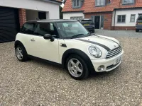 Used Mini Cooper Hatch 120 HP (88 kW) 2009 White Hatchback