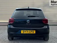 Begagnad VW Polo Match 95 HK (69 kW) 2021 Svart Halvkombi
