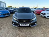 Używany Honda Civic SR 126 KM (92 kW) 2019 Szary Hatchback