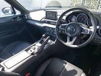 Usado Mazda MX5 Inclusive 160 HP (117 kW) 2017 Azul Cabrios