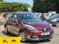 Used Renault Scénic III Dynamique 110 HP (80 kW) 2016 Red MPV