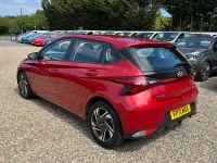 Used Hyundai i20 SE 100 HP (73 kW) 2022 Red Hatchback