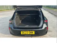 Second-hand Vauxhall Astra 130 CP (95 kW) 2023 Negru Hatchback