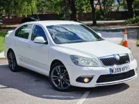 Used Skoda Octavia vRS 2009 White Hatchback