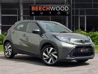 Used Toyota Aygo X 72 HP (52 kW) 2022 Green SUV