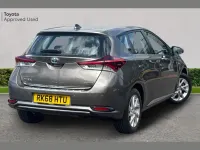 Used Toyota Auris Hybrid 134 HP (98 kW) 2018 Other Hatchback