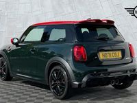 Begagnad Mini John Cooper Works Hatch 228 HK (167 kW) 2021 Grön Halvkombi
