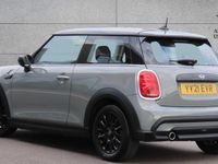 Usado Mini Cooper Classic 136 CV (100 kW) 2021 Gris Utilitario