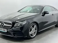 Usado Mercedes E220 AMG line 194 HP (142 kW) 2019 Preto Coupé