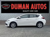 Used Toyota Auris Hybrid 136 HP (100 kW) 2018 White Hatchback