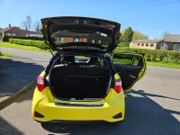 Używany Toyota Yaris Hybrid Edition 2017 Żółty Hatchback