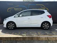 Used Hyundai ix20 Premium 125 HP (91 kW) 2017 White Hatchback