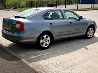 Begagnad Skoda Octavia Elegance 2012 Grå Halvkombi