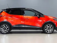 Used Renault Captur Signature 90 HP (66 kW) 2016 Black SUV