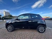 Begagnad Ford Ka 69 HK (50 kW) 2014 Svart Halvkombi
