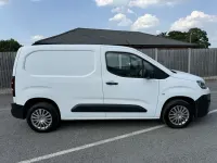 Used Citroën Berlingo Start 75 HP (55 kW) 2021 White MPV
