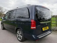 Usado Mercedes V250 2016 Azul Monovolume