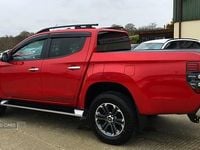 Used Mitsubishi L200 150 HP (110 kW) 2021 Red Pickup