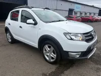 Begagnad Dacia Sandero Lauréate 2014 Vit Halvkombi