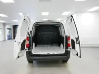 Gebraucht Peugeot E-Partner Premium 100 kW (136 PS) 2024 Weiß Van / Kleinbus