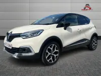 Used Renault Captur Dynamique 90 HP (66 kW) 2017 Cream SUV