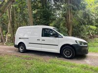 Usado VW Caddy Maxi Startline 102 HP (75 kW) 2017 Branco Monovolume