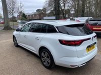 Used Renault Mégane GrandTour Iconic 115 HP (84 kW) 2022 White Estate