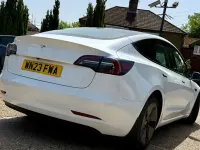 Used Tesla Model 3 RWD 208 kW (283 HP) 2023 White Sedan