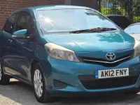 Used Toyota Yaris 99 HP (72 kW) 2012 Turquoise Hatchback