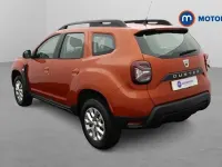 Usado Dacia Duster Comfort 90 HP (66 kW) 2022 Laranja SUV