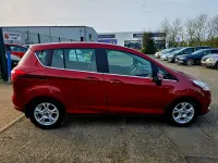 Used Ford B-MAX Zetec 100 HP (73 kW) 2016 Red MPV
