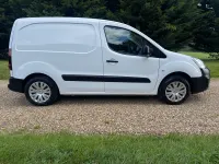Used Citroën Berlingo 75 HP (55 kW) 2017 White MPV