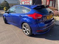 Used Ford Focus ST 185 HP (136 kW) 2016 Blue Hatchback