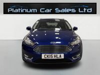 Usado Ford Focus Titanium 115 HP (84 kW) 2015 Azul Carrinha