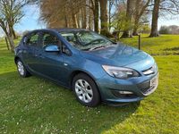 Used Vauxhall Astra Design Edition 2014 Blue