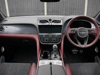 Used Bentley Bentayga 542 HP (398 kW) 2021 Red SUV