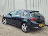 Used Vauxhall Astra SRi 2014 Green Hatchback