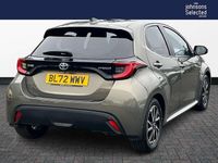 Second-hand Toyota Yaris Hybrid Design 113 CP (83 kW) 2022 Other Hatchback