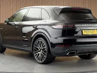 Used Porsche Cayenne 462 HP (339 kW) 2021 Jet black SUV