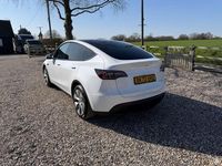 Used Tesla Model Y Long Range AWD 378 kW (514 HP) 2022 White SUV