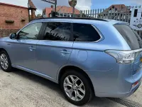 Used Mitsubishi Outlander P-HEV 200 HP (147 kW) 2015 Blue Estate
