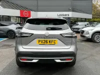 Nuevo Nissan Qashqai N-Connecta 2026 Plateado SUV