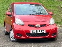 Usado Toyota Aygo 68 HP (50 kW) 2011 Vermelho Citadino