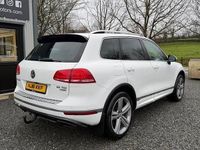 Used VW Touareg R-line 262 HP (192 kW) 2016 White SUV