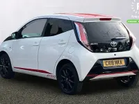Used Toyota Aygo x-press 69 HP (50 kW) 2018 White Hatchback