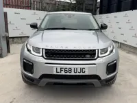 Używany Land Rover Range Rover evoque SE 180 KM (132 kW) 2018 Srebrny SUV