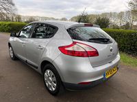 Used Renault Mégane III Expression 2009 Silver Hatchback
