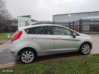 Used Ford Fiesta Zetec 96 HP (70 kW) 2009 Silver Hatchback