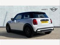 Used Mini Cooper Classic 136 HP (100 kW) 2023 White Hatchback